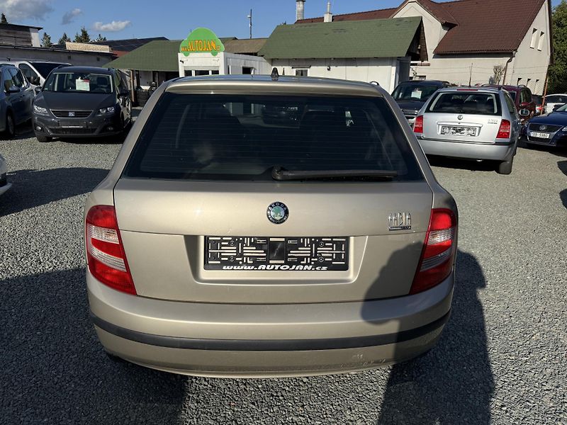 Škoda Fabia 1.4 16V - fotka 5 z 13