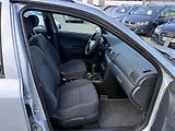 Škoda Octavia 1.6i TOUR - náhled 10
