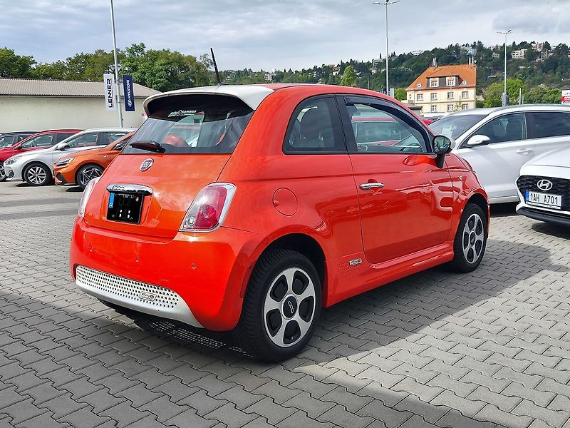 Fiat 500e EV/83kW A/T DIGI KLIMA - fotka 5 z 22