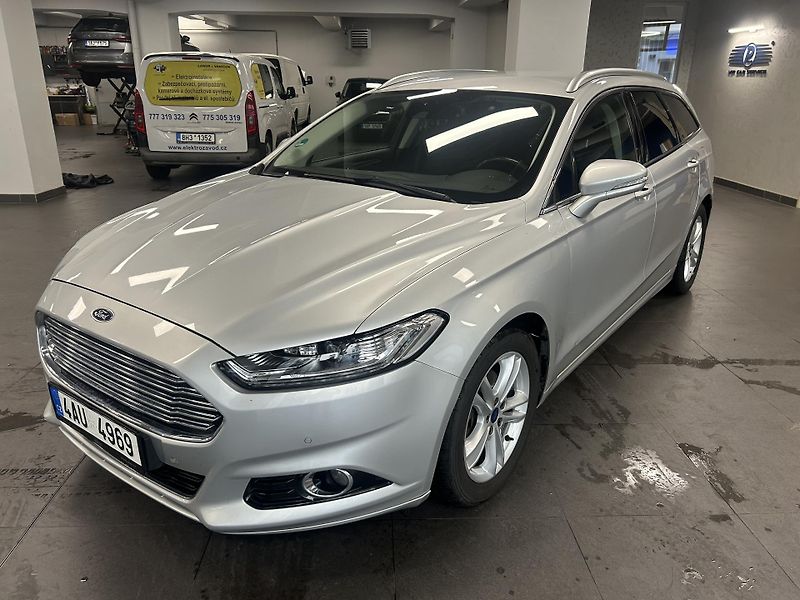 Ford Mondeo (2015) 2.0TDCi Aut Titanium LED 110kW - fotka 2 z 26