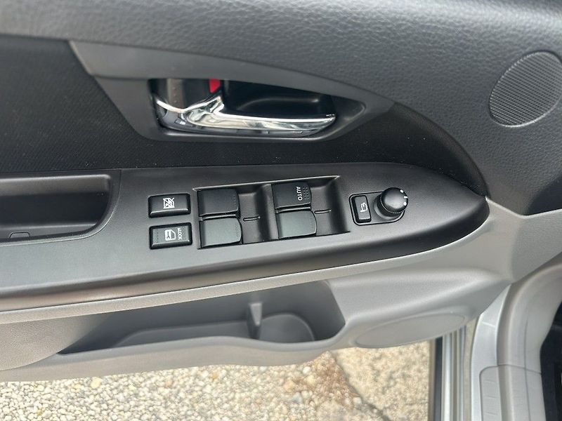 Suzuki SX4 Style 1.6i 88kW  serviska - fotka 15 z 24