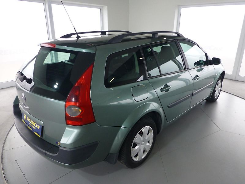 Renault Mégane (2004) 1,6-83KW*KLIMATIZACE** - fotka 2 z 19
