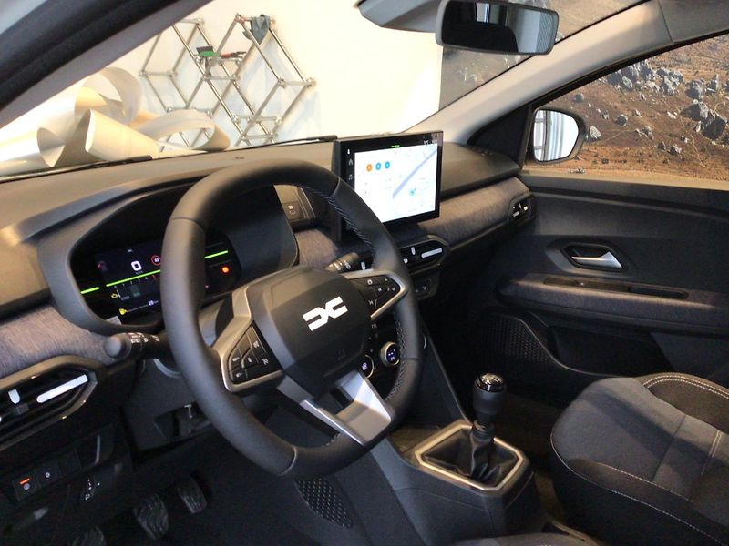 Dacia Sandero (2026) STEPWAY KAMERA VYHŘ. SEDAČKY - fotka 14 z 14