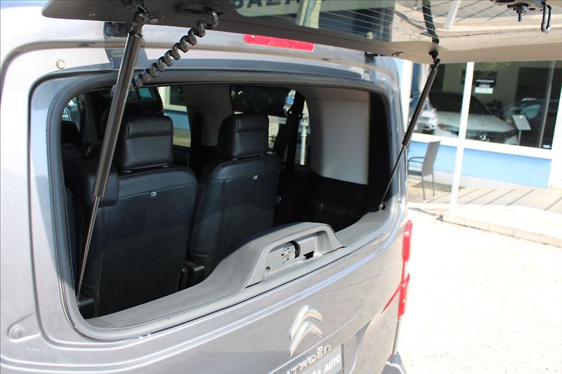 Citroën SpaceTourer 2,0 HDi  1.MAJ,A/T,DPH,8MÍST - fotka 35 z 41