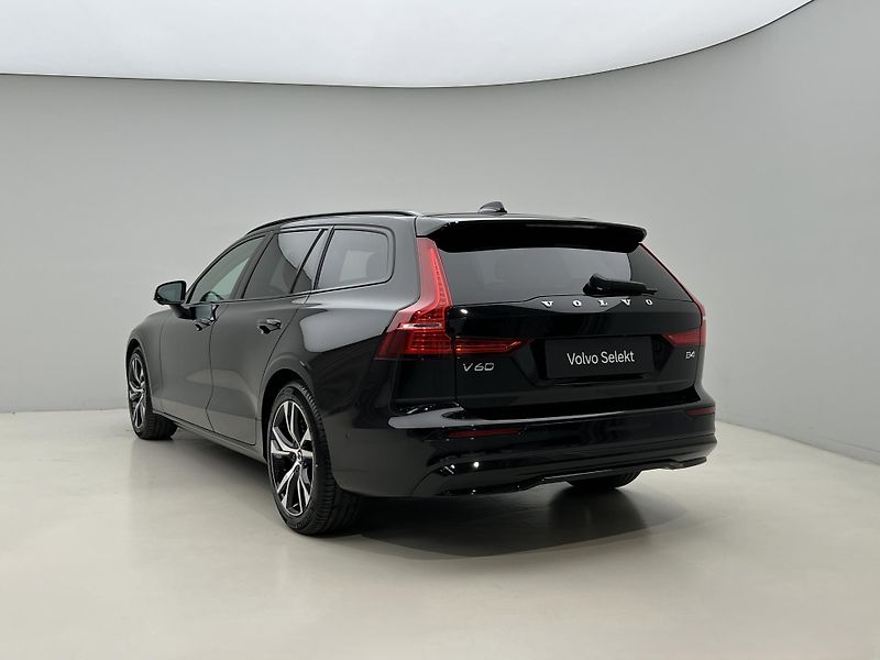 Volvo V60 B4 DARK PLUS AUT - fotka 11 z 45