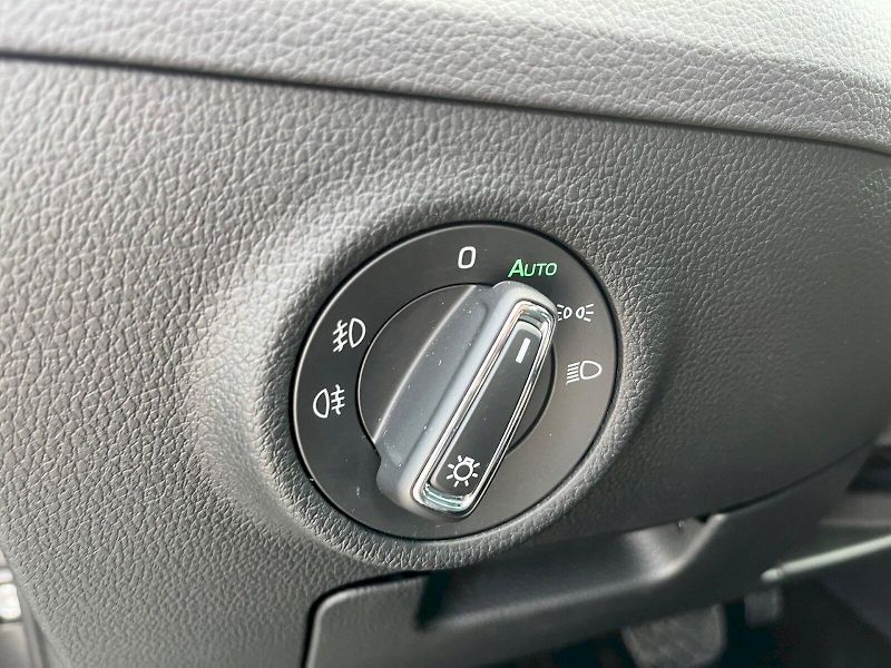 Škoda Superb (2024) COMBI STYLE PLUS 2.0 TDI 110 k - fotka 21 z 41