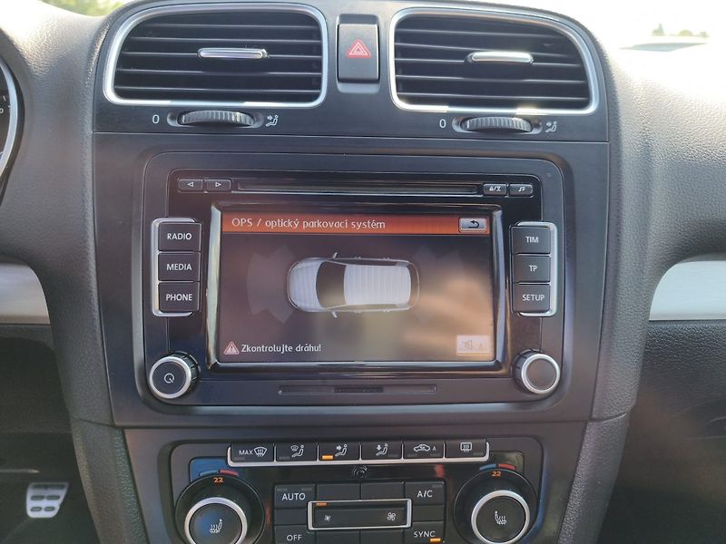 Volkswagen Golf (2012) - fotka 14 z 30