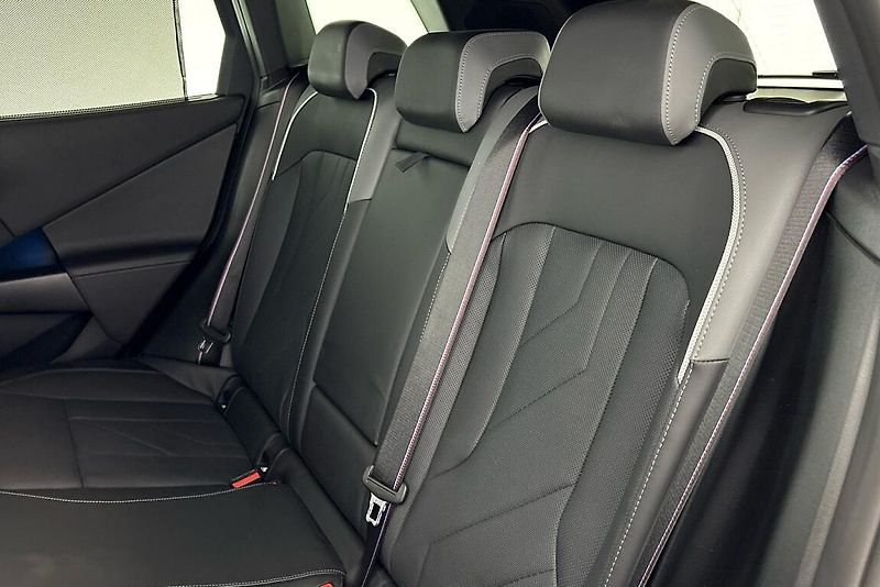 BMW X3 xDrive40d - fotka 8 z 25