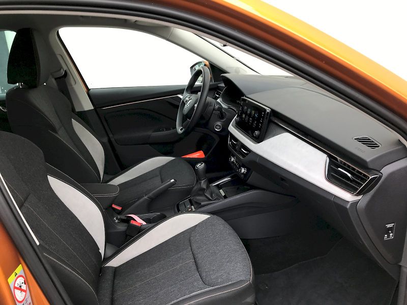 Škoda Kamiq (2024) SELEC TSI 85/1.0 M6F - fotka 9 z 25