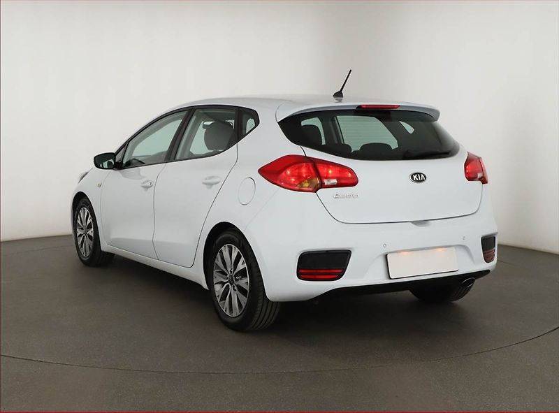 Kia Ceed (2018) 1.4 CVVT, Tempomat - fotka 4 z 21