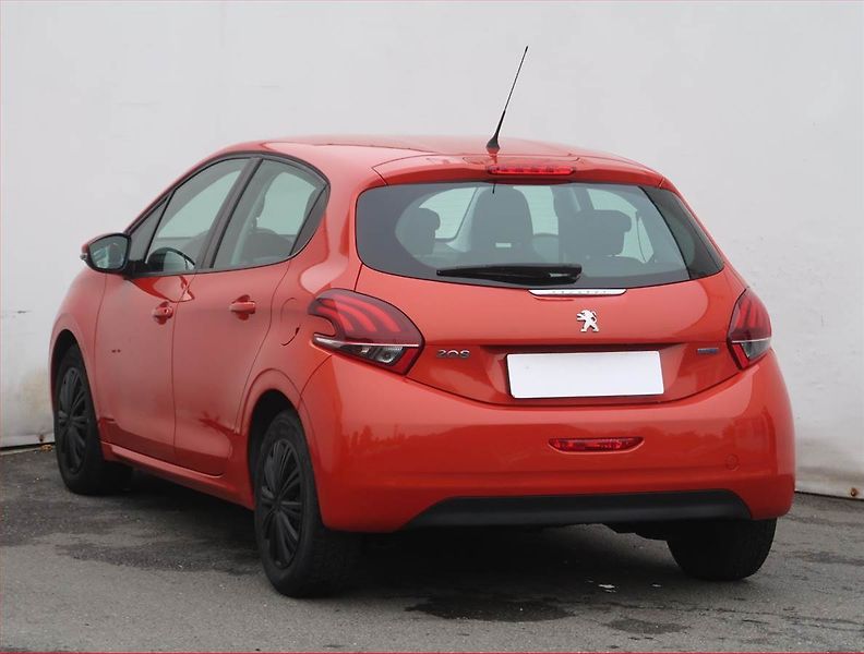 Peugeot 208 (2016) 1.6 BlueHDi, Serv.kniha - fotka 4 z 17