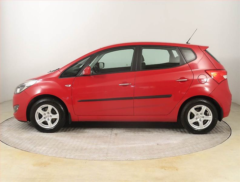 Hyundai ix20 (2014) 1.4 CVVT, Park. senzory - fotka 3 z 16