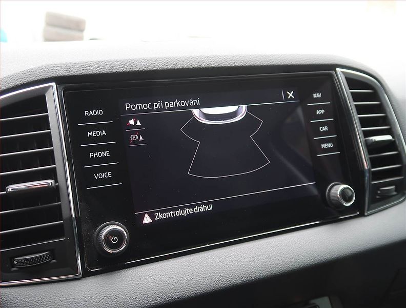 Škoda Karoq (2022) Ambition Plus 1.5 TSI - fotka 13 z 13