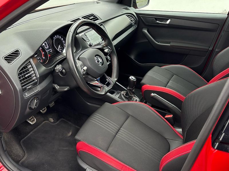 Škoda Fabia Monte Carlo - fotka 6 z 25