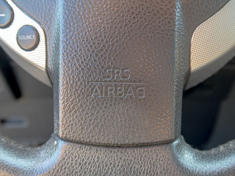 Nissan Qashqai (2008) 1.6i 16V 84KW PANO – 2x ALU - fotka 28 z 45