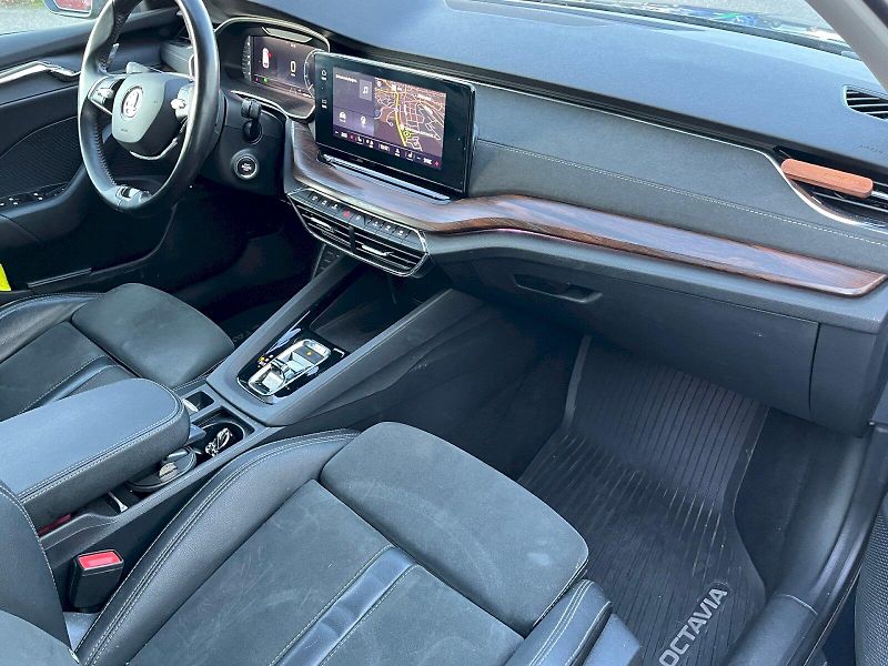 Škoda Octavia (2021) 2.0 TDI 147kW 4x4 DSG Scout Co - fotka 25 z 31