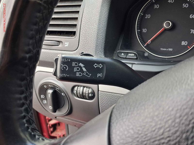 Volkswagen Golf (2009) 1.4TSi, 2.maj, Comfortline - fotka 13 z 17