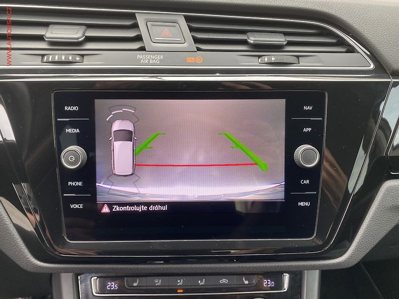 Volkswagen Touran (2020) 2.0TDi, 2.maj,ČR, DSG, navi - fotka 18 z 19