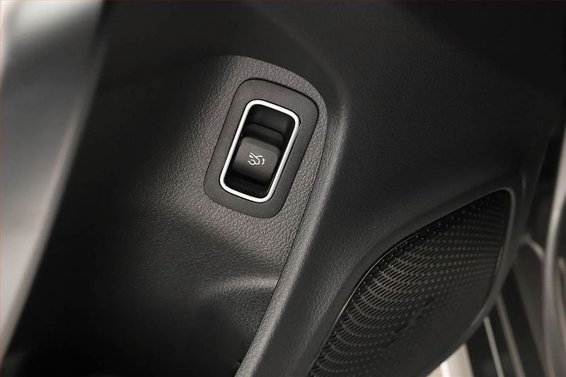 Mercedes-Benz CLA (2024) 200 d - fotka 21 z 21