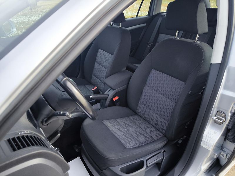 Škoda Octavia 1,4TSI 90kW 1 MAJITEL - fotka 15 z 49