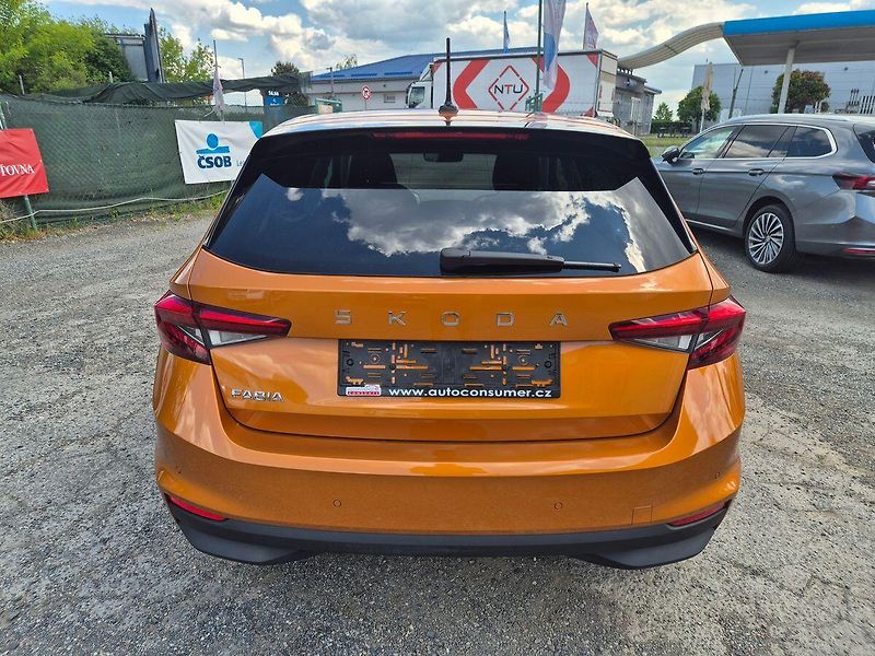 Škoda Fabia 1,0 TSI 85kW Top Selection, zá - fotka 6 z 27