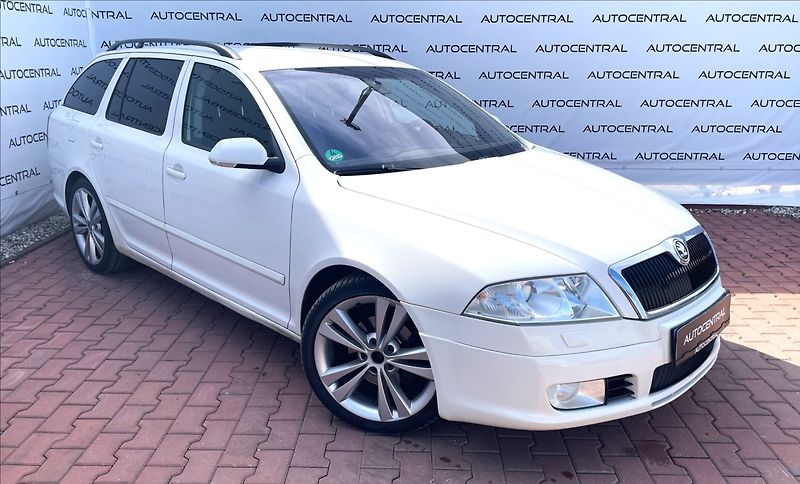 Škoda Octavia 1,8 TSi,118kW,RS paket - fotografie inzerátu