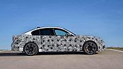 Prozatím maskované BMW M5.
