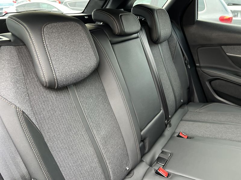 Peugeot 3008 GT Line 1.5 HDi NAVI KLIMA ALU - fotka 31 z 45