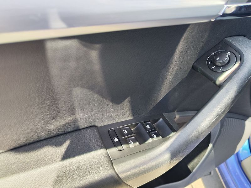 Škoda Octavia 1.4 TSI/110kW Trumf Plus - fotka 27 z 28