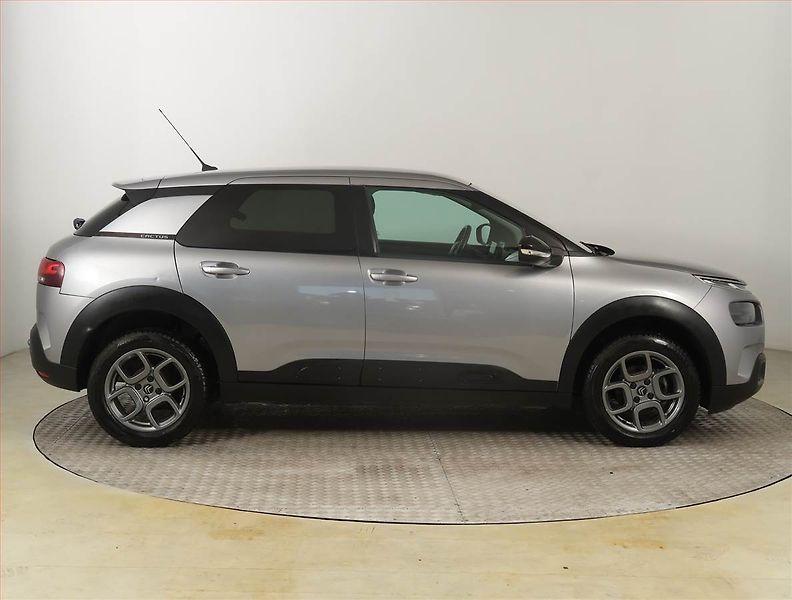 Citroën C4 Cactus (2018) 1.2 PureTech, Serv.kniha, Navi - fotka 6 z 19