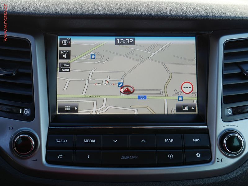 Hyundai Tucson (2016) 2.0CRDi 4x4, 1.maj,ČR, Navi - fotka 14 z 19
