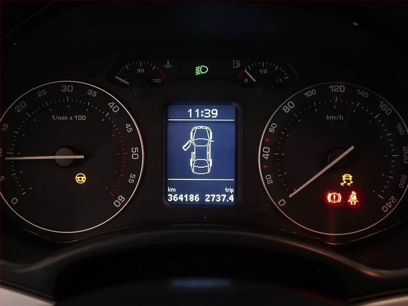 Škoda Octavia (2007) Scout 2.0 TDI, 4X4, nová STK - fotka 11 z 14