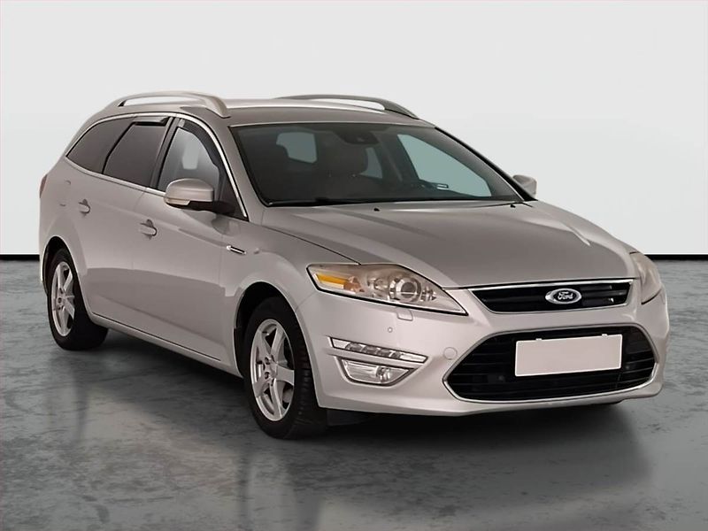 Ford Mondeo (2011) Titanium 2.0 TDCi, Xenony - fotka 1 z 21