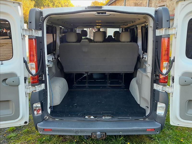 Opel Vivaro 2.0 CDTI  9.MÍST - fotka 20 z 44