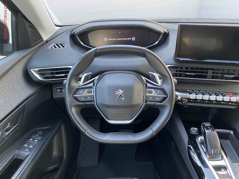 Peugeot 5008 (2023) 1.2 PT, 1.maj,ČR, Allure, AT - fotka 11 z 18