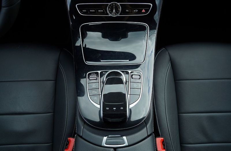 Mercedes-Benz Třídy E 350d AMG/kůže/AT/Led - fotka 40 z 40