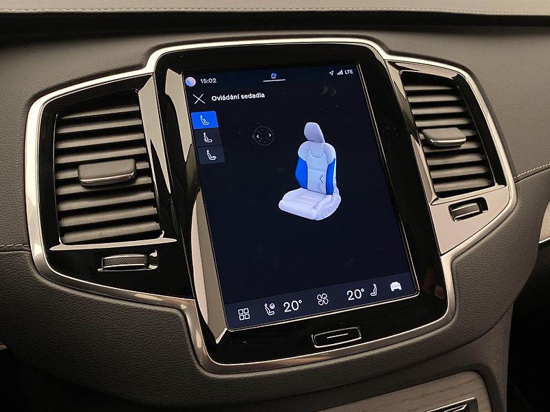 Volvo XC90 T8 AWD RECHARGE PLUS DARK CZ - fotka 70 z 73