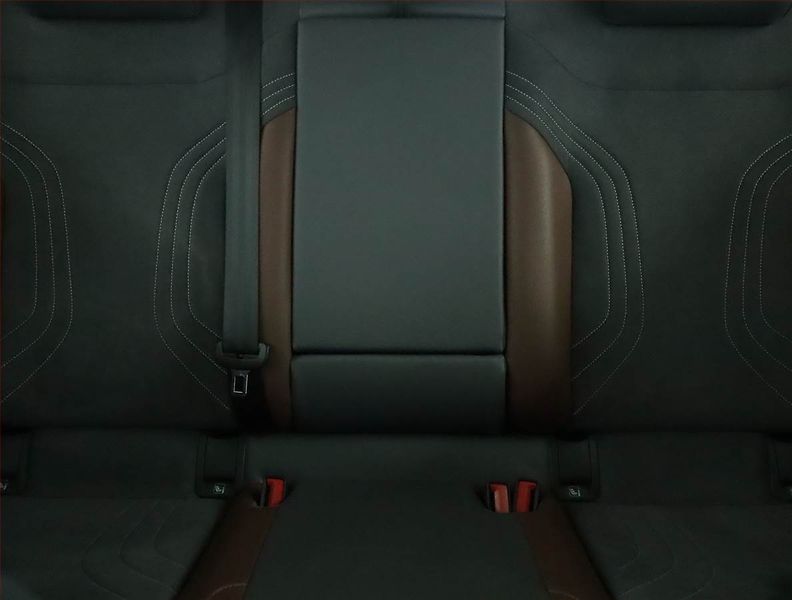 Volkswagen ID.4 (2020) Pro Perf. (82 kWh), SoH 89% - fotka 10 z 18