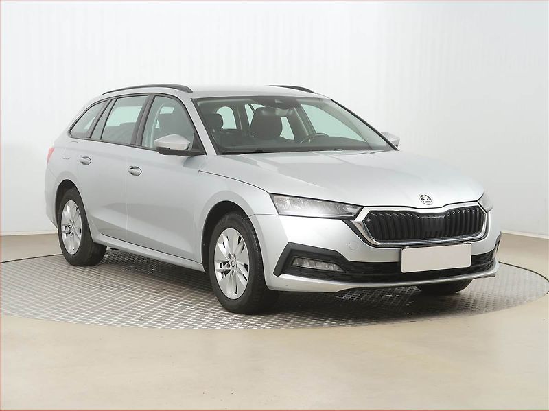 Škoda Octavia (2022) Ambition 2.0 TDI, ČR,1.maj - fotografie inzerátu
