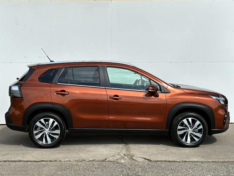 Suzuki S-Cross 1.4 BoosterJet 6AT 4x4 Eleganc - fotka 3 z 21