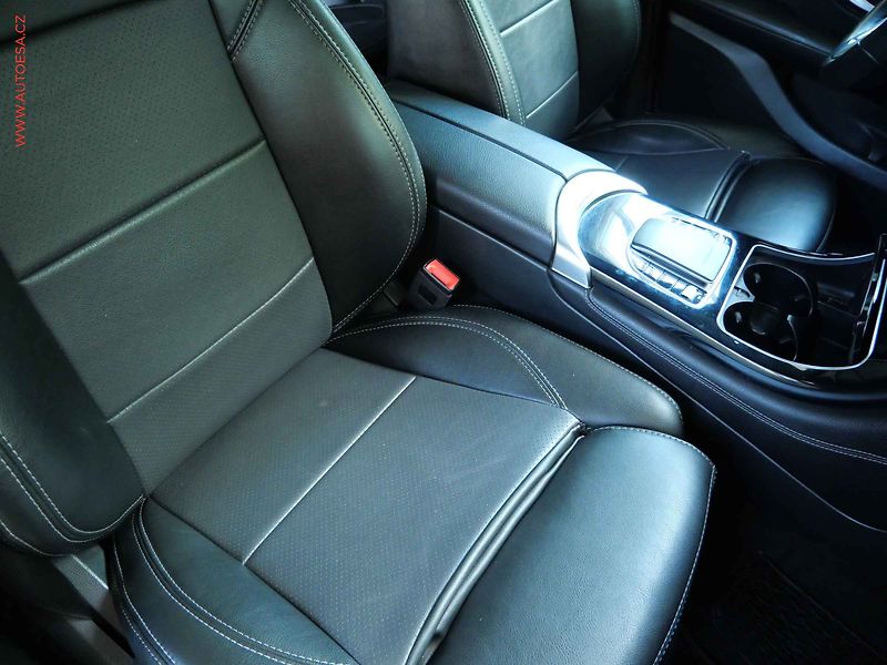 Mercedes-Benz GLC (2019) 2.0CDi 200d 4Matic, 2.maj,ČR - fotka 12 z 24