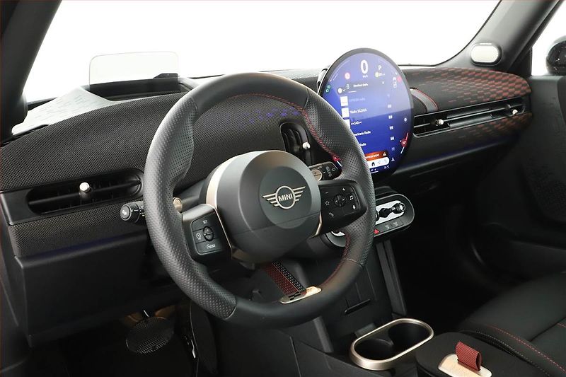 Mini Ostatní (2024) Cooper S, ACC, 360°, HUD - fotka 7 z 22