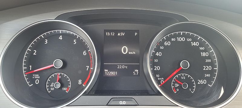 Volkswagen Golf (2014) 1,2TSi 77kW benzín DSG Comfort - fotka 22 z 38