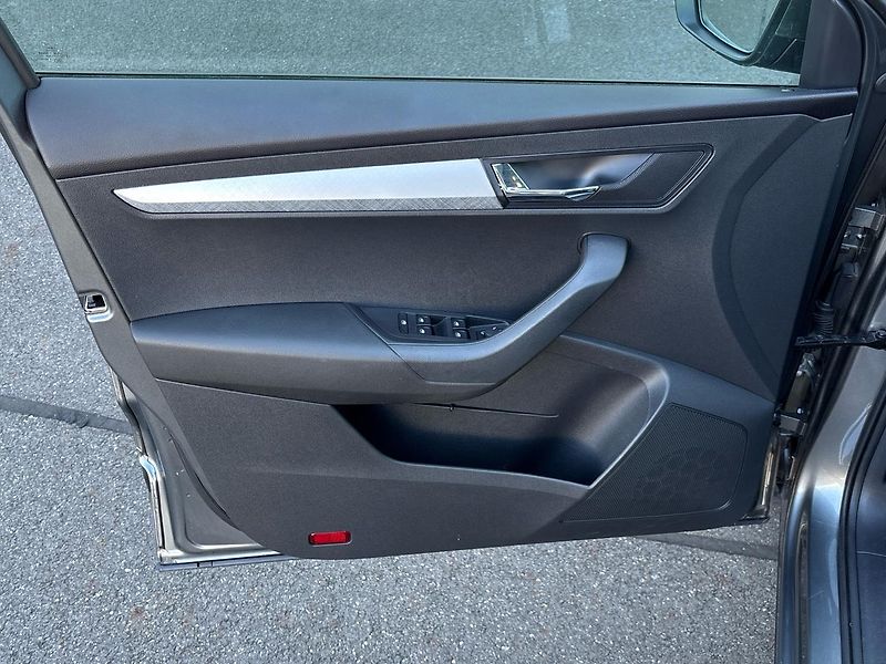Škoda Karoq Ambition - fotka 13 z 23