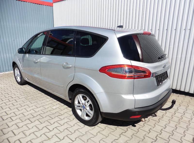 Ford S-MAX 2,0 TDCi Navi, Panorama - fotka 4 z 15