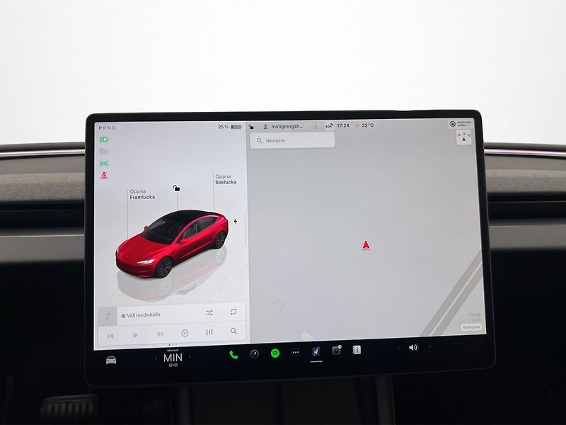 Tesla Model 3 Long Range AWD Highland - fotka 21 z 35