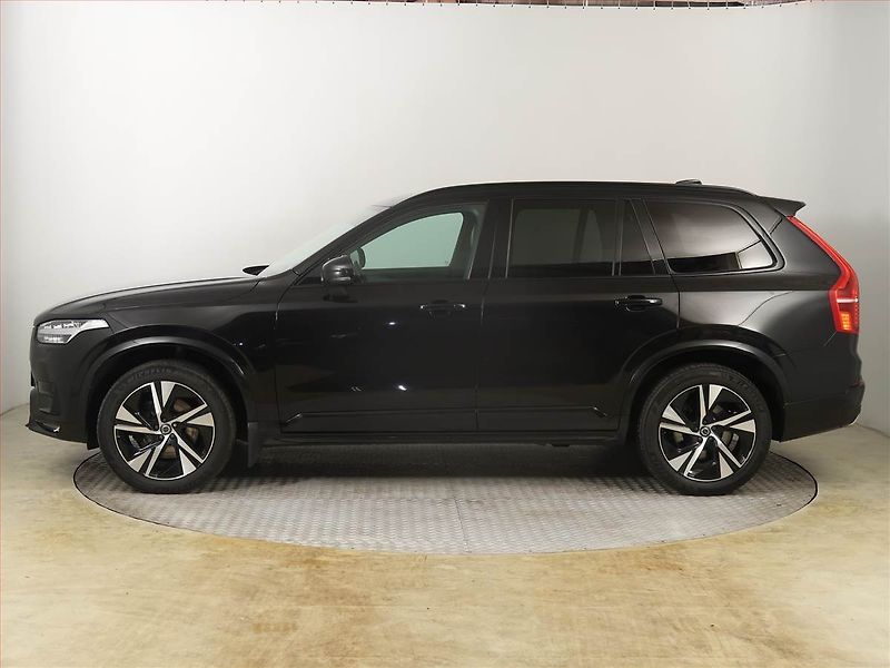 Volvo XC90 (2019) D5 AWD - fotka 3 z 31