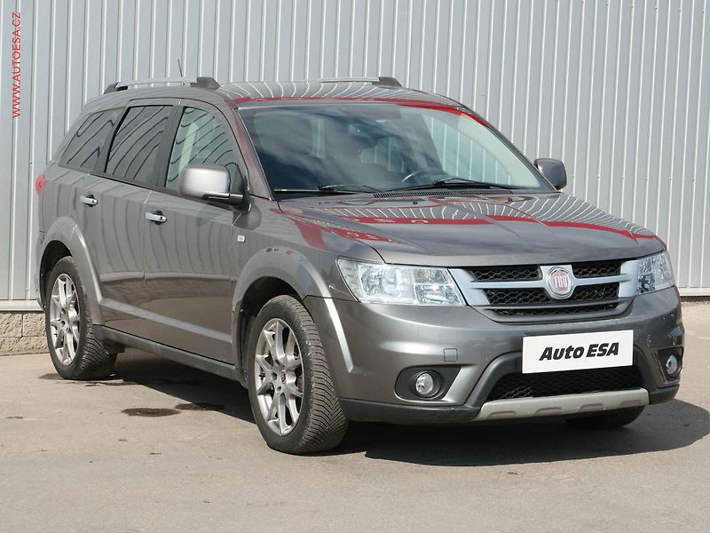 Fiat Freemont (2012) 2.0 JTD 4x4, 7míst, AT, navi - fotografie inzerátu