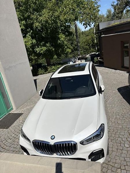 BMW X5 (2021)  x Drive 30D ,M-paket - fotka 15 z 23