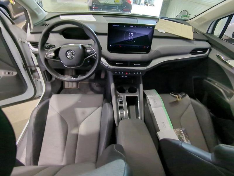 Škoda Enyaq 150kw, iV80 19ALU TZ SOH 98% - fotka 7 z 9